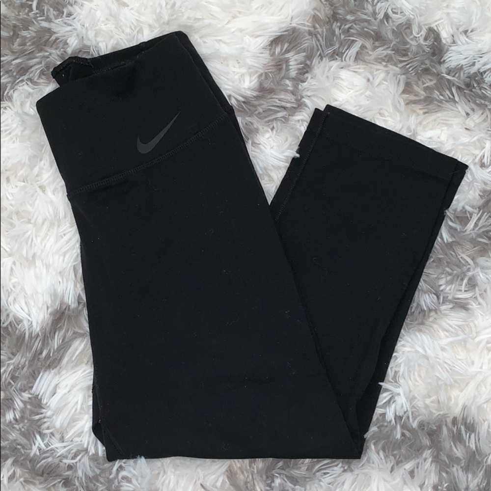 Cropped Nike Leggings